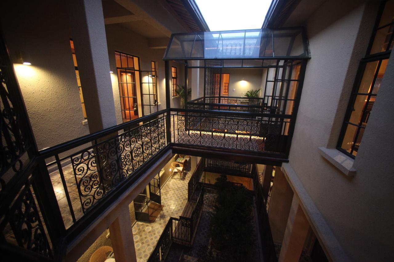 Imperial Guard Boutique Hotel御前侍卫艺术精品酒店 Yi (Anhui) Exterior photo
